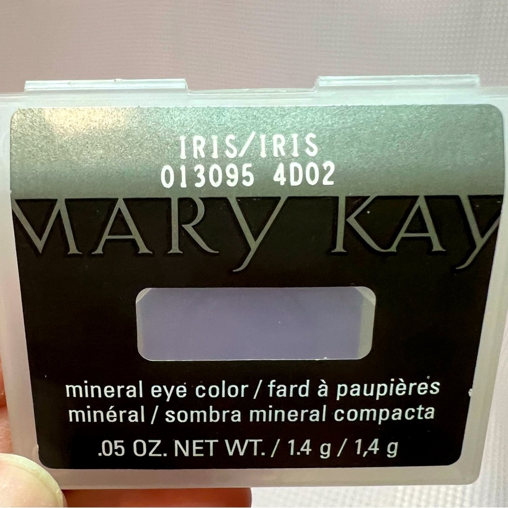 Mary Kay Mineral Eye Shadow, Iris , Shimmering Purple